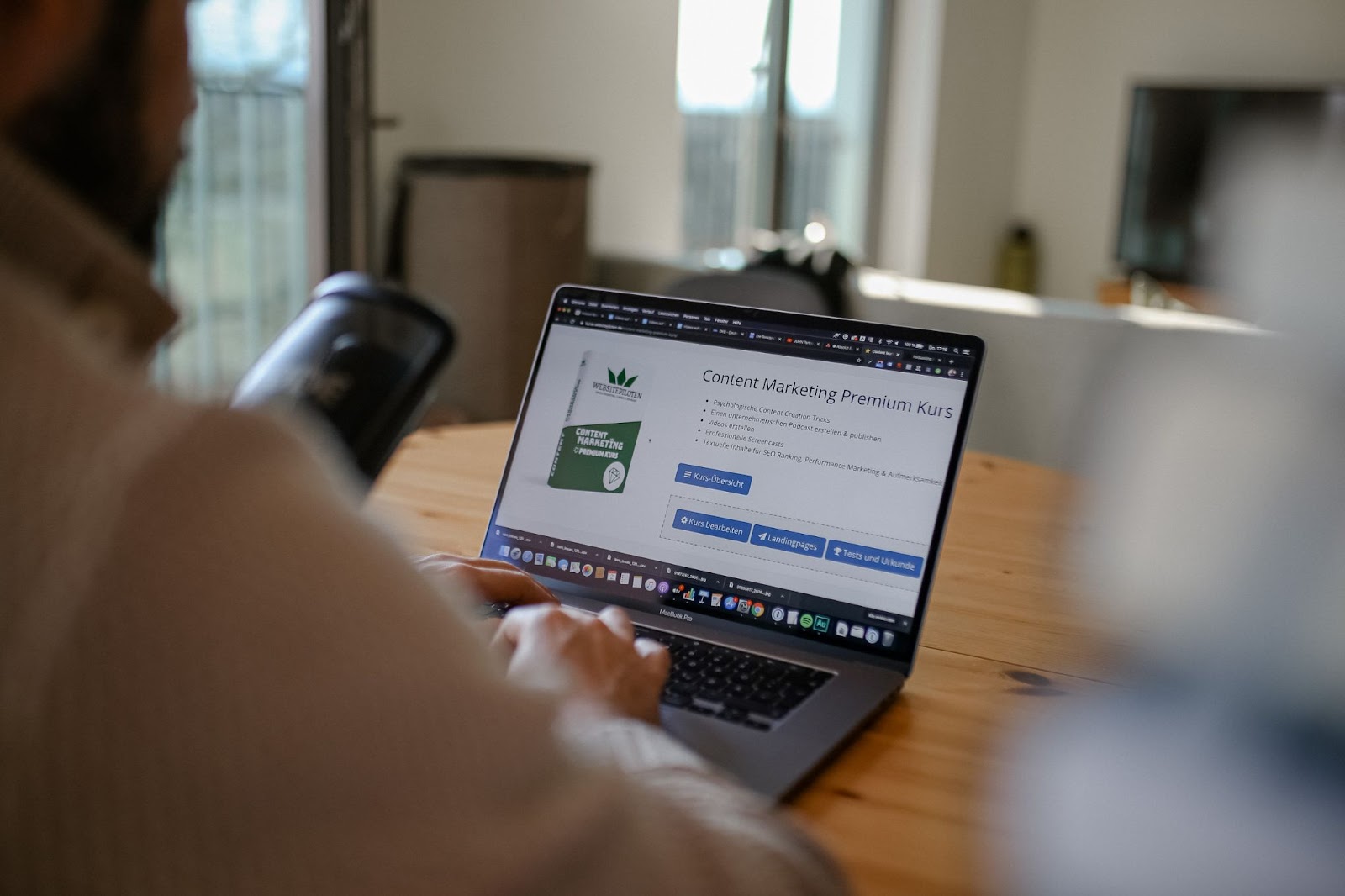 Guide to Sentence Rewriter in Content-Making Tips   Softlist.io