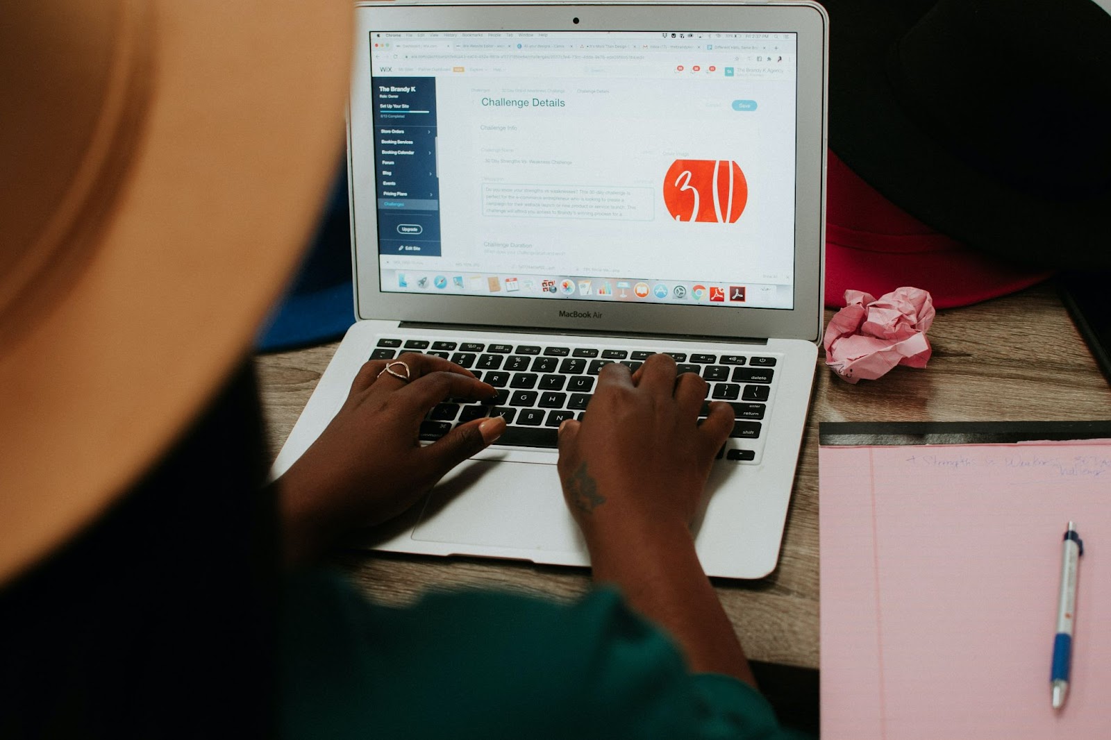 Pros and Cons of The Best AI Tools For Content Creation  Softlist.io