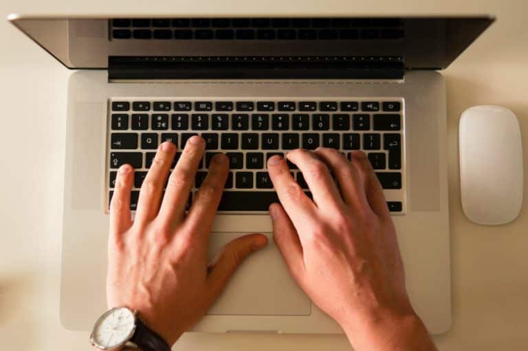 9 Ways To Use AI Writing Tools To Generate Content Ideas