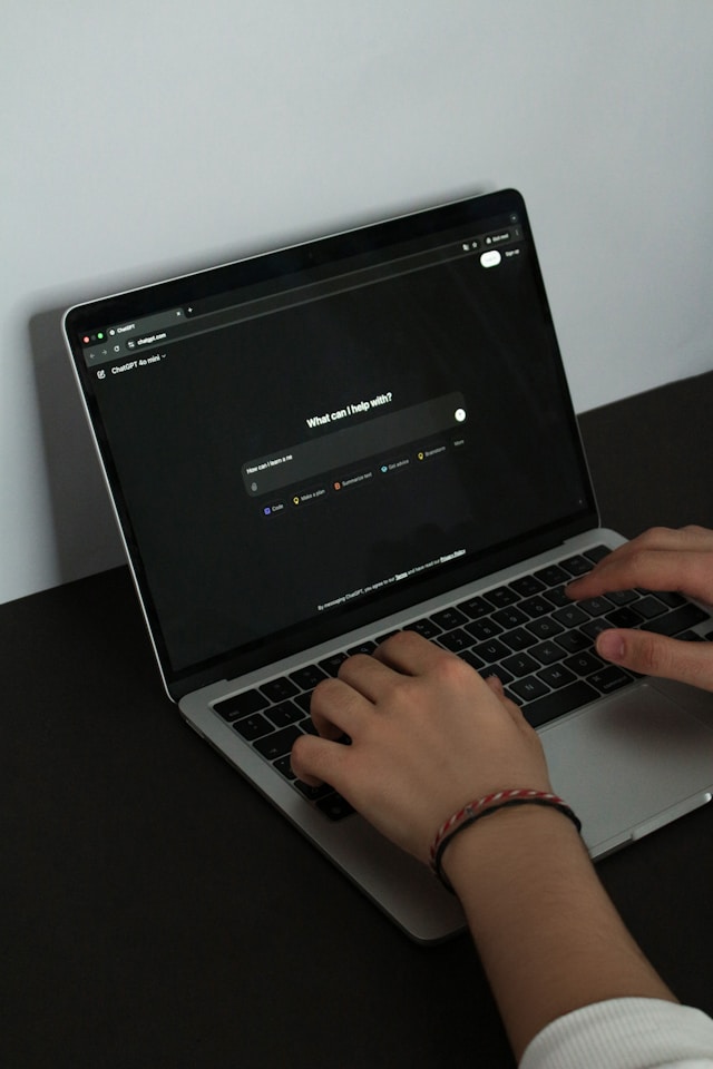 Pros and Cons of AI Content Generators Softlist.io