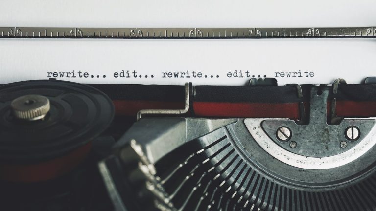 Guide to Sentence Rewriter in Content-Making Tips  