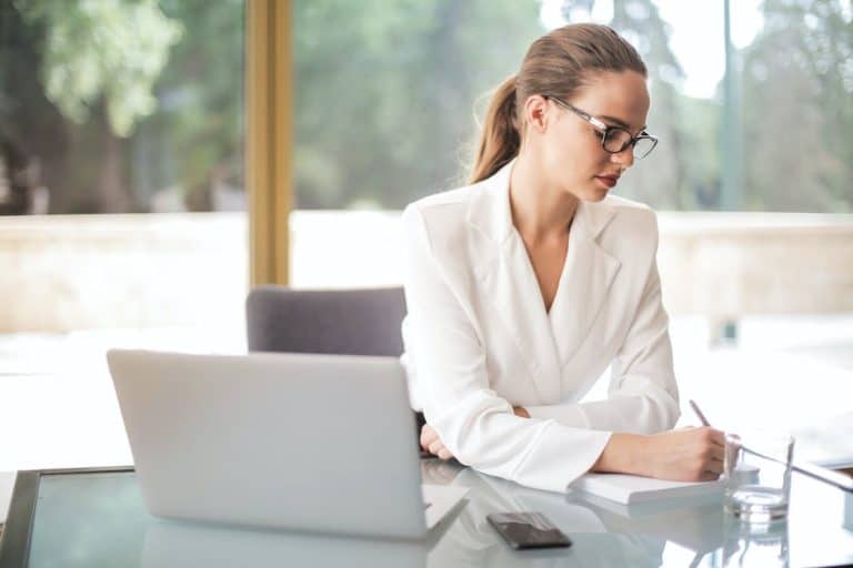 37 Best Paragraph Generator To Create Unique Contents For Your E-Commerce Business
