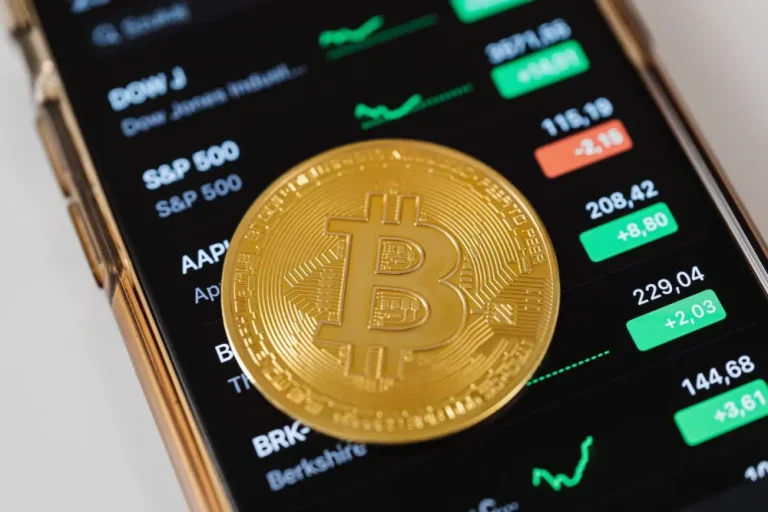 Pros And Cons Of Blockchain Solutions Software