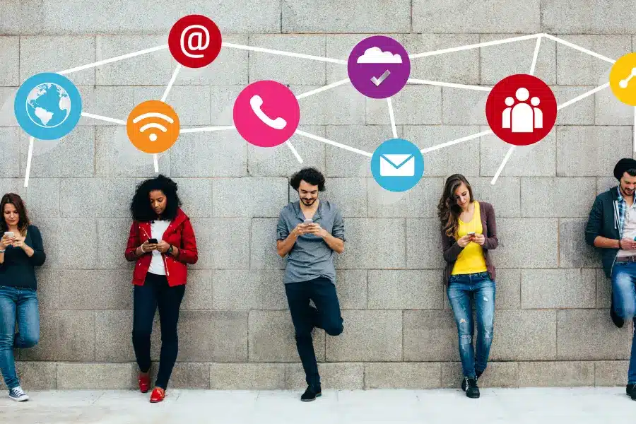 Evaluating eLearning Platforms: Discover the 12 Criteria 5 Evaluating eLearning Platforms: Discover the 12 Criteria Softlist.io
