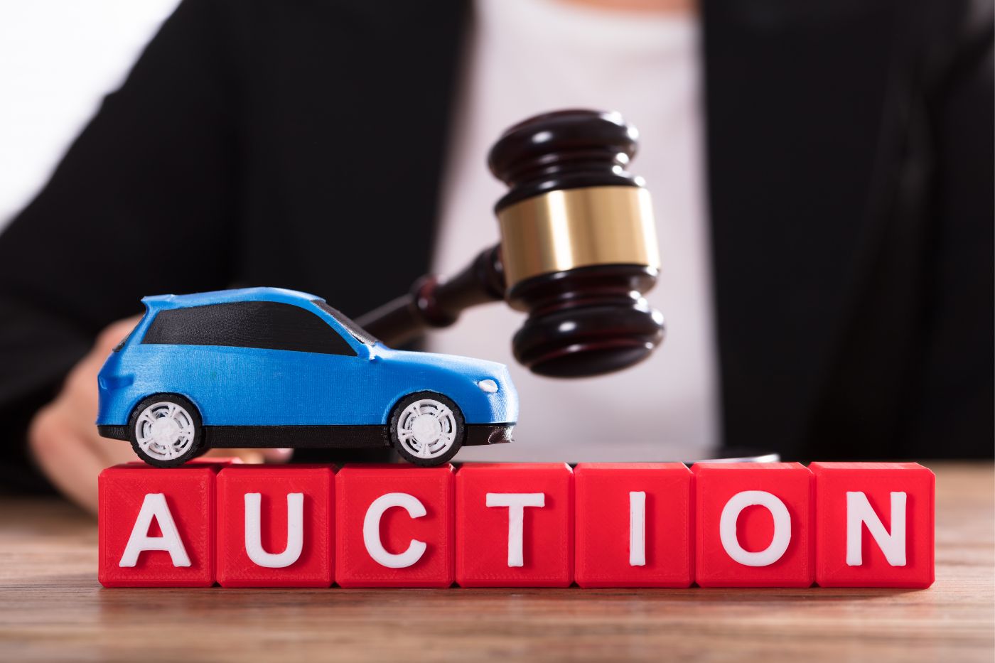 How AI Assists in Choosing a Car at an Auction