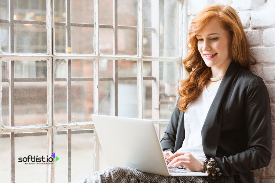 Woman holding a laptop