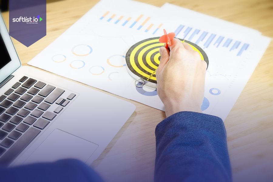 Agorapulse vs Sprout Social: Target Audience Differences