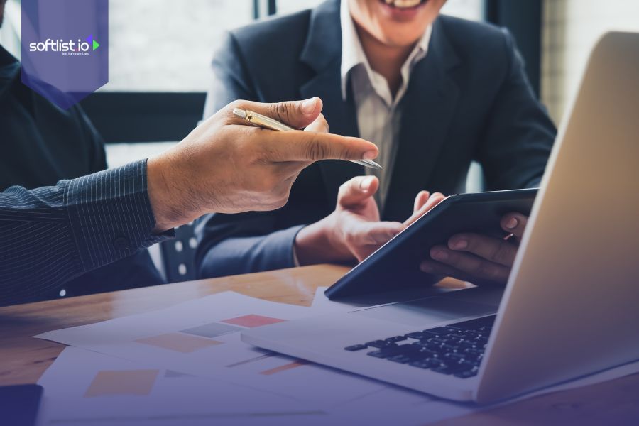 Agorapulse vs Sprout Social: Client Management and CRM Features