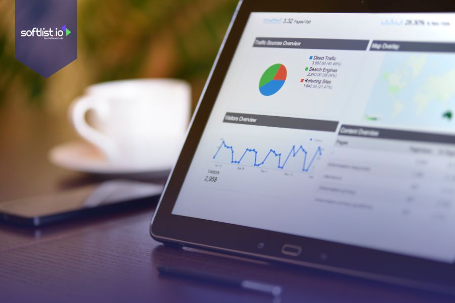 Agorapulse vs Hootsuite: Analytics and Reporting