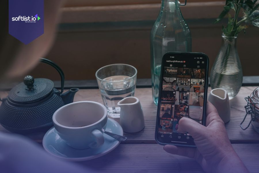 Agorapulse vs Hootsuite: User Interface & Experience